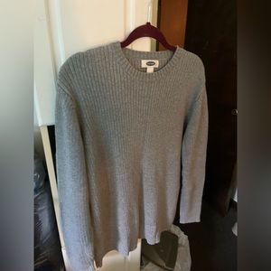 Grey men’s or woman’s unisex sweater grey size large